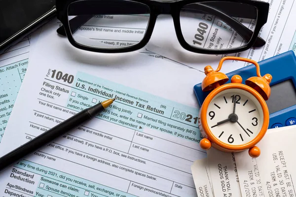 Tax Forms 1040 Individual Income Tax Return Desk Business Tax — Stock Photo, Image