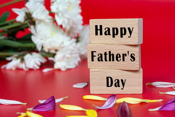 Text Wooden Cube Flower Red Background Happy Father Day Event — 스톡 사진