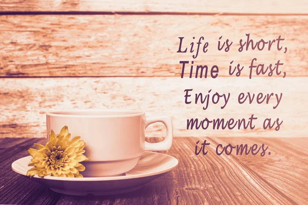 Motivational Quote Blurred Background Vintage Filter Life Short Time Fast — Stockfoto