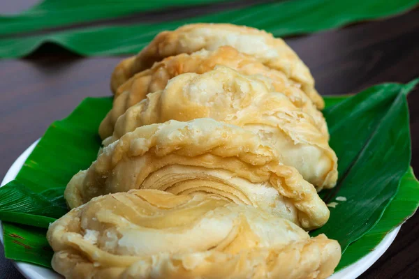 Malaisie Collation Populaire Traditionnelle Karipap Bouffée Curry Rempli Garnitures Pommes — Photo