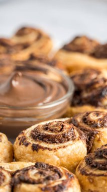 Çikolata kremalı çikolata.