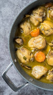 Stewed chicken pot with carrot