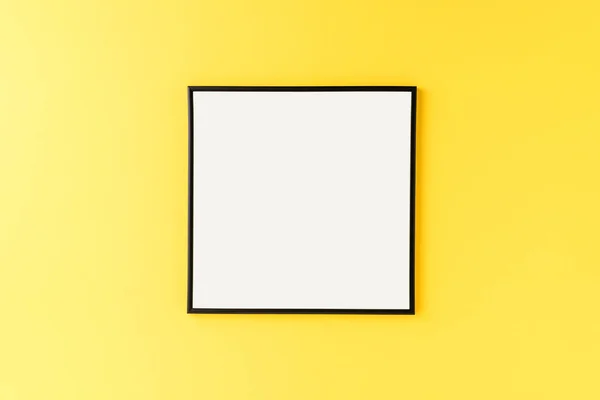 Mockup Van Lege Fotolijst Gele Achtergrond Met Kopieerruimte — Stockfoto