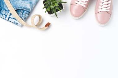 Kadın kıyafeti. Moda arkaplanı