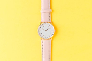 Moda kadınları izler. Üst görünüm