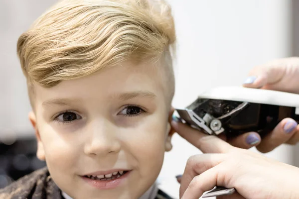 Close Boy Having Haircut Barber Shop — Stockfoto