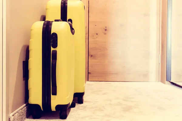 Yellow Suitcases Hallway —  Fotos de Stock
