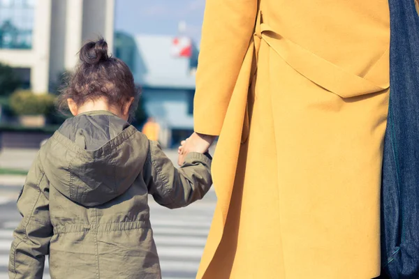 Rear View Daughter Holding Mother Hand While Crossing Street — Foto Stock