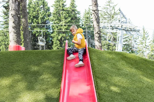 Kid Sliding Having Fun Park — Stok fotoğraf