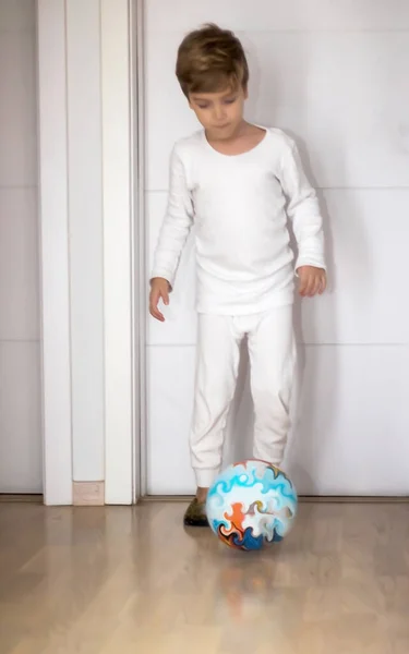 Small Kid Having Fun While Playing Ball Hallway — Φωτογραφία Αρχείου