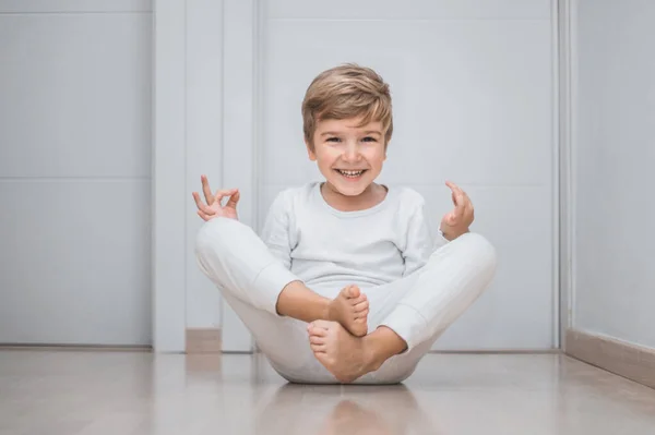 Happy Boy Practicing Yoga Having Fun Morning — Φωτογραφία Αρχείου