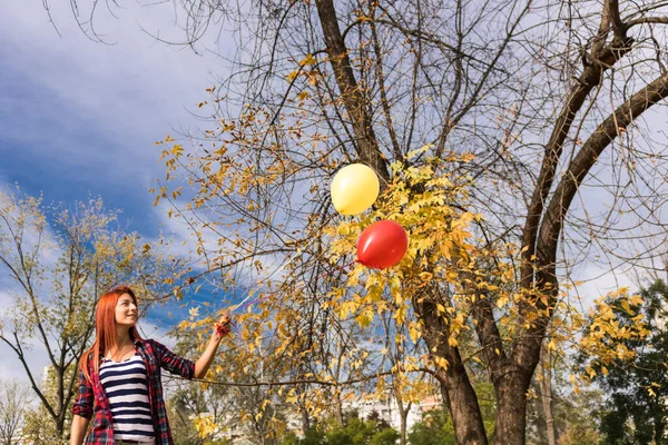 Happy Woman Having Fun Balloons Autumn Park — Stock Photo, Image