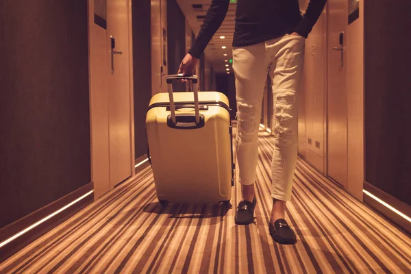 Unrecognizable Man Suitcase Walking Hotel Hallway — Photo