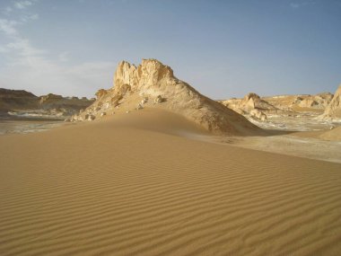 Mısır Beyaz Çölü 'nden resimli manzara.