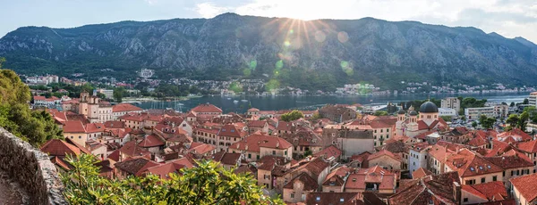 Uitzicht Old Town Kotor Van Boven Bij Zonsondergang Montenegro — Stockfoto