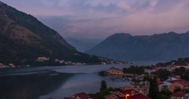 Yukarıdan Kotor Körfezi 'ne bak, zaman aşımı.