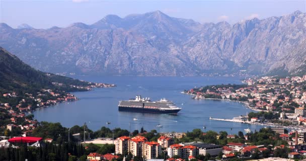 Cruise Ships Docks Kotor Pier 300 Feet Town Center One — Stock video