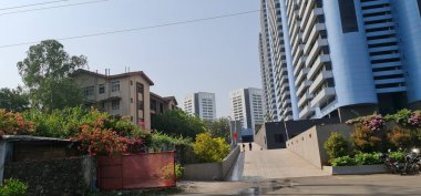 Mumbai, Maharashtra, Hindistan, 11 Kasım 2021: Godrej Endüstriyel ve meskun kasaba gemisi Vikhroli 'de okul ve yerleşim kuleleri ile Godrej grubu tarafından inşa edildi ve sürdürüldü..