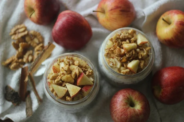 Overnight Oats Apple Almonds Made Soaking Rolled Oats Chia Seeds — Stock Photo, Image