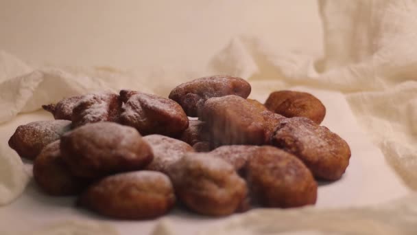 Sprinkling Powdered Sugar Plantain Puff Puff Version Popular African Street — Stock Video