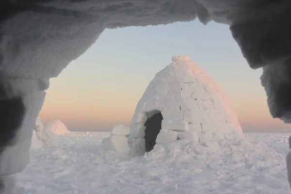 Uitzicht Van Een Iglo Naar Een Andere Iglo Winter Bij — Stockfoto