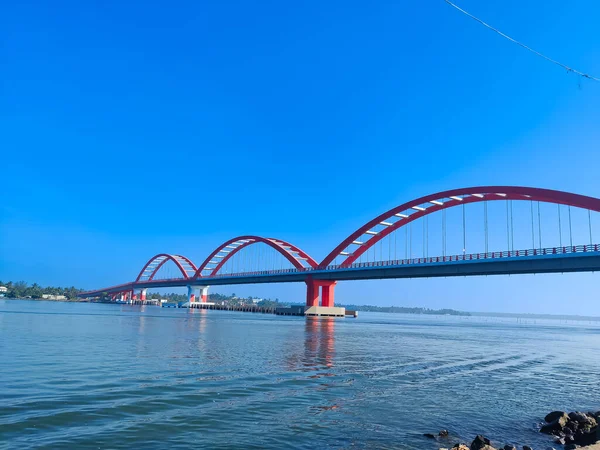 Kollam Indien Die Brücke Valiazheekal Azheekal Über Kayamkulam Kayal Verbindet — Stockfoto