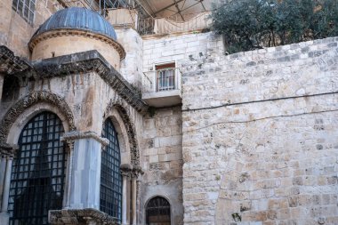 Kudüs 'teki Kutsal Mezar Kilisesi' nin dış cephe fotoğrafı.