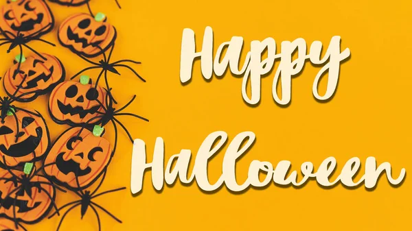 Feliz Signo Texto Halloween Calabazas Jack Linternas Arañas Bordean Sobre — Foto de Stock