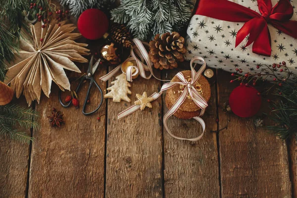 Stimmungsvolle Stilvolle Weihnachtskomposition Flache Lage Mit Platz Für Text Weihnachtsplätzchen — Stockfoto