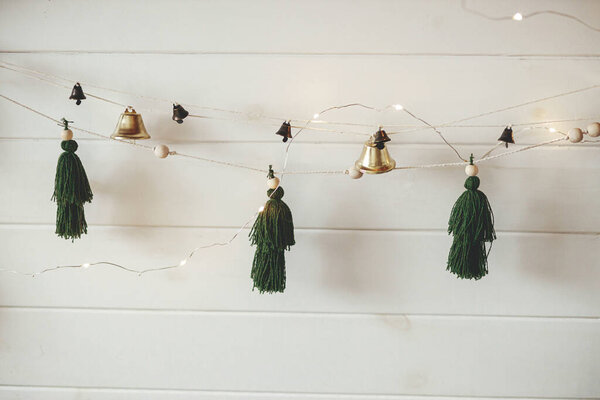 Stylish Christmas Garland Handmade Thread Pine Trees Bells White Wooden — Stock Photo, Image