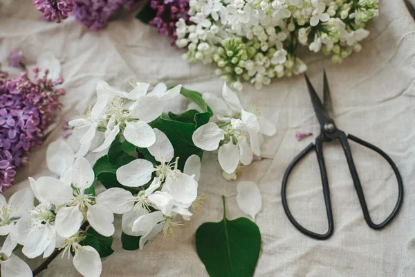Beautiful Lilac Flowers Apple Blossom Scissors Petals Linen Fabric Flat —  Fotos de Stock
