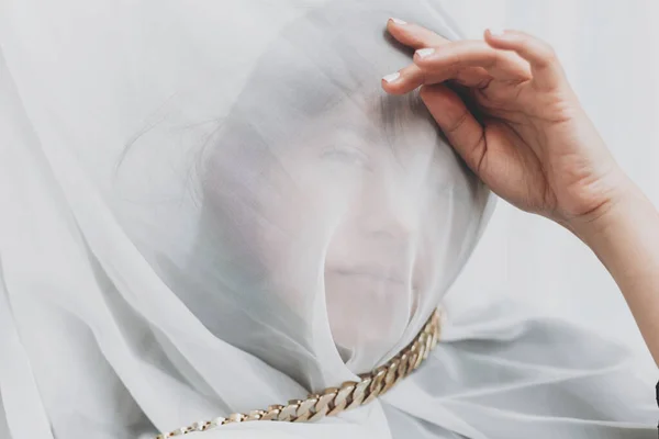 Beautiful Woman Veil Posing Golden Necklace Room Sensual Portrait Young — Stock Photo, Image