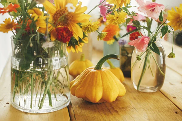 Autumn Composition Rustic Table Colorful Autumn Flowers Vase Pumpkins Pattypan —  Fotos de Stock