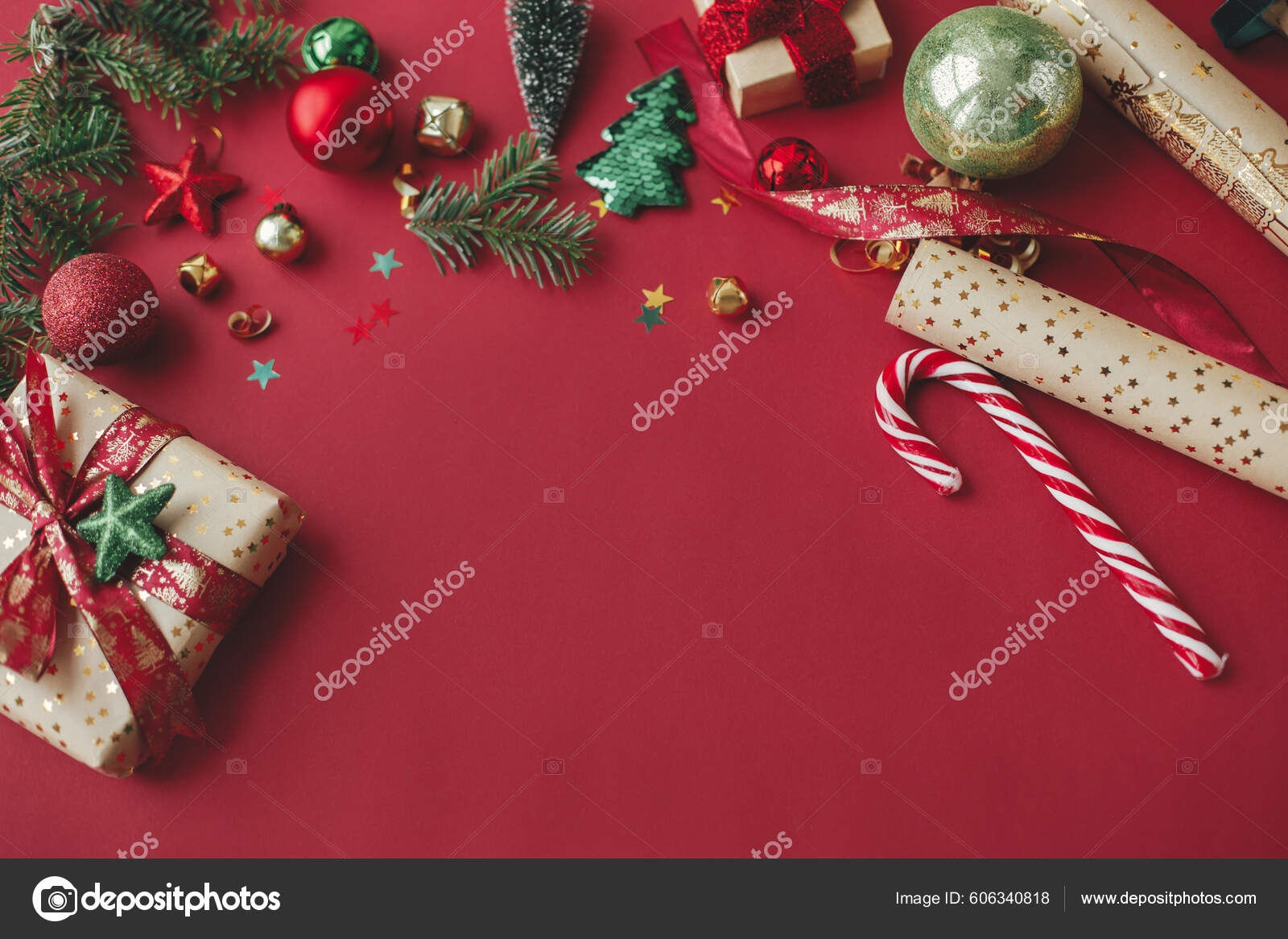 Christmas flat lay. Stylish christmas gift wrapped in gold paper and green  ribbon. Merry Christmas Stock Photo by Sonyachny