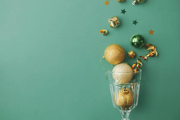 Buon Anno Nuovo Buon Natale Elegante Natale Bagattelle Oro Coriandoli — Foto Stock