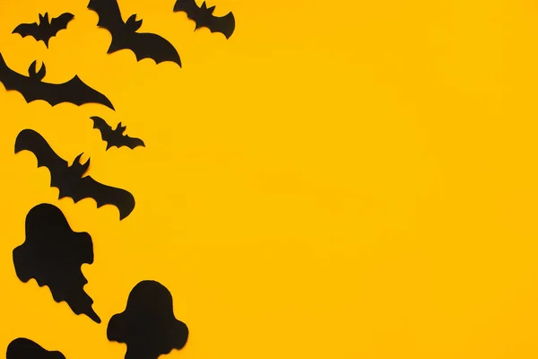 Grattis Halloween Halloween Låg Lågt Fladdermöss Och Spöken Dekoration Gul — Stockfoto