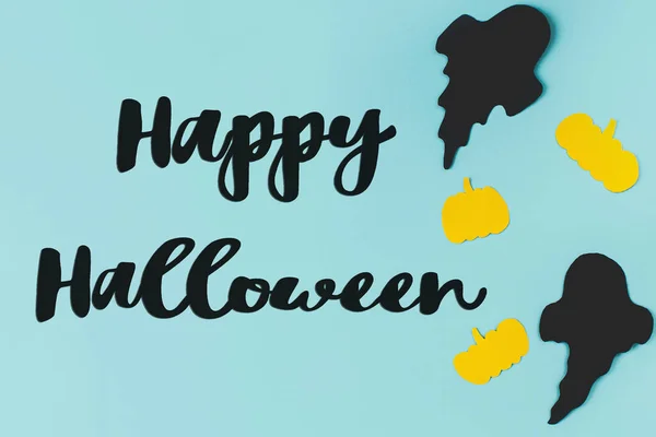 Fijne Halloween Gelukkige Halloween Tekst Zwarte Geesten Pompoenen Blauwe Achtergrond — Stockfoto