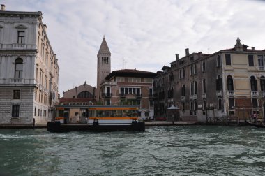 Zevk tekneleri için rıhtımı olan setin panoramik manzarası. ... 11 Ekim 2014, Venedik, İtalya.
