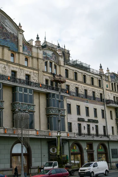 Widok Stary Budynek Hotelu Metropol Prace Remontowe Elewacji Budynku Lutego — Zdjęcie stockowe