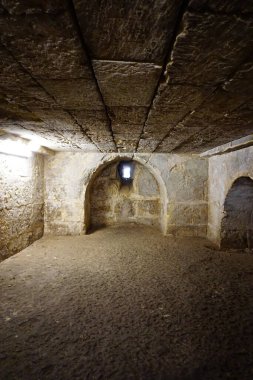 Artuklu, Mardin / Türkiye 9 Mayıs 2022. Mardin 'deki Deyrulzafaran Manastırı ve Suriye Ortodoks ataerkil sohbeti (Deyrul Zafaran Manastiri).