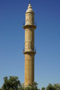 11 Mayıs 2022. Nusaybin Hindi. Zeynel Abidin Nusaybin 'de cami ve türbe