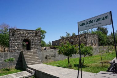 11 Mayıs 2022 Cizre Sirnak Türkiye. Cizre 'de Mem u zin Turbe