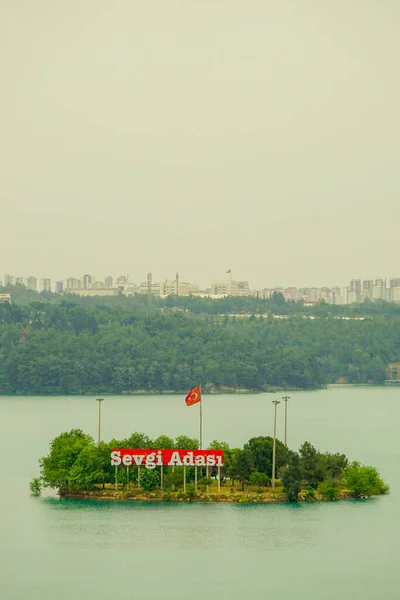 Seyhan River Sevgi Adasi Love Island Adana Turquía — Foto de Stock