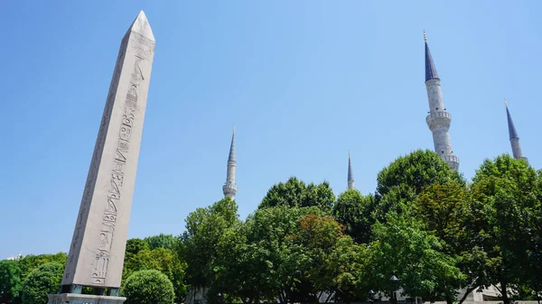 July 2017 Istanbul Turkey Dikilitas Park Istanbul Turkey Ancient Obelisks — Stock fotografie