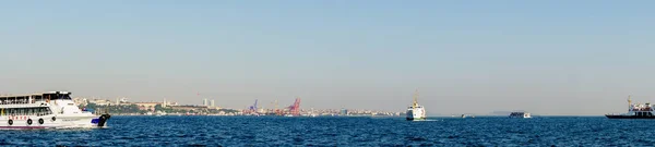 July 2017 Istanbul Turkey Golden Horn Bosphorus Bridge Vessels Marmara — Stok fotoğraf