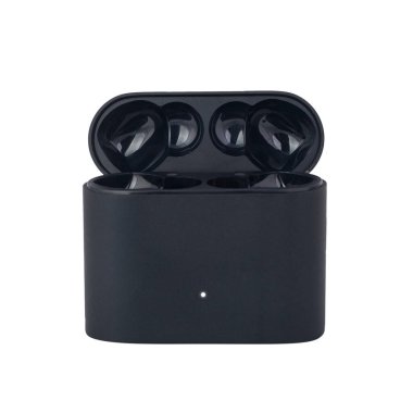 Beyaz arka planda kablosuz kulaklık. Suçlama davasında kulaklığı kapat..