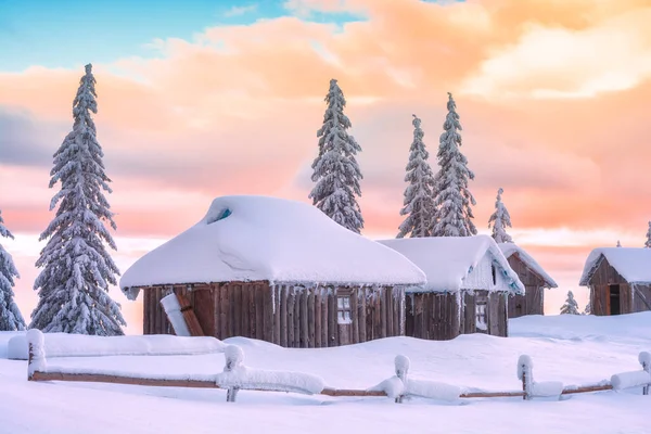 Фелинианская Деревня Холме Замороженный Зимний Вечер Карпатах Путешествия Европе Мир Стоковое Изображение