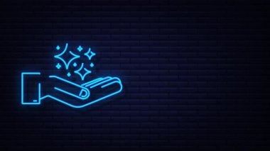 Neon ellerde parlayan semboller. Orijinal yıldız kümesi ışıldıyor. Parlak havai fişek, dekorasyon pırıltısı, parlak ışık. hareket grafiği