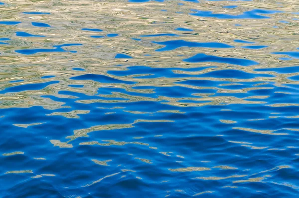 Havsyta Med Solreflektioner Lämplig Som Bakgrund — Stockfoto