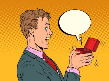 Erkek işadamı şaşırdı. Sevgililer günü sürprizi.